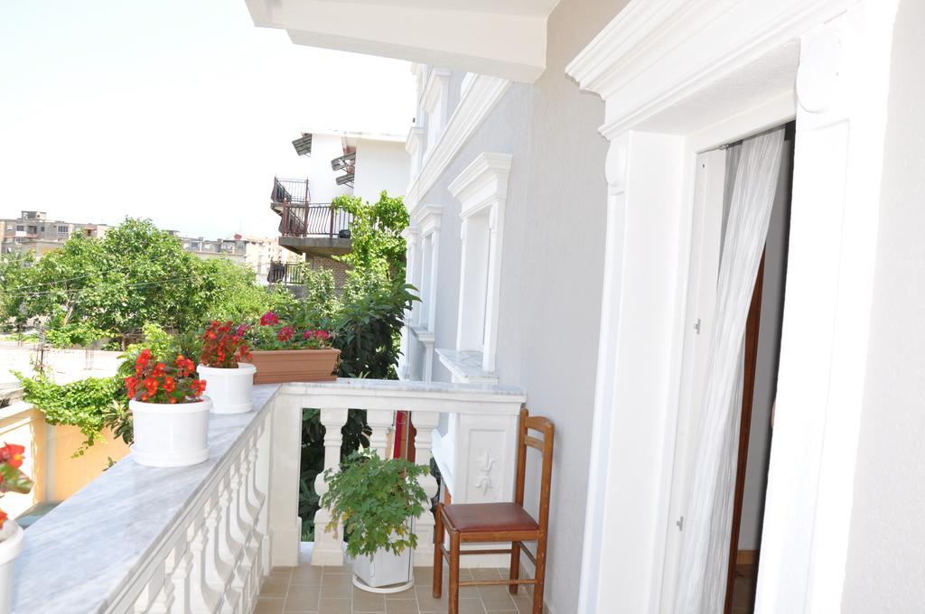 Hotel Floga Shkoder Exterior photo