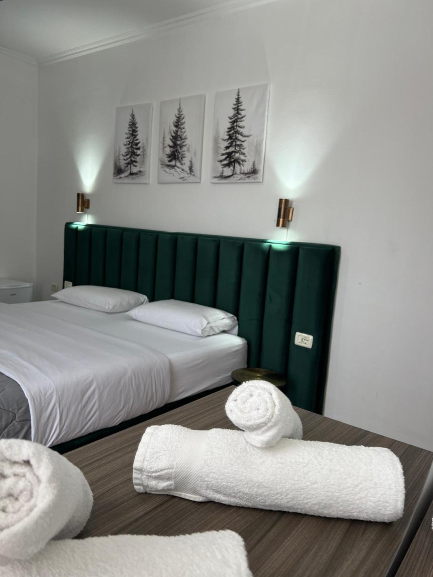 Hotel Floga Shkoder Exterior photo