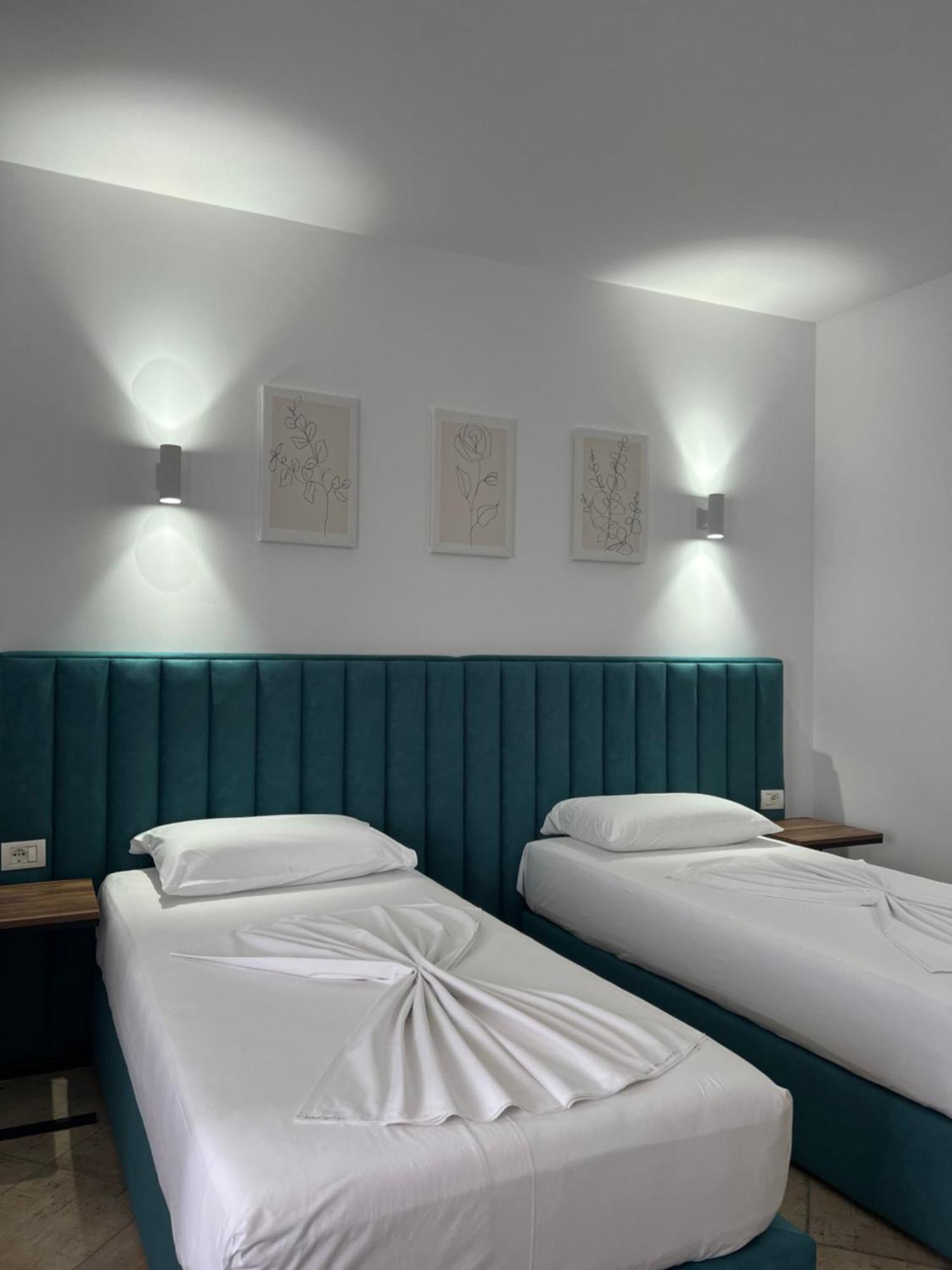 Hotel Floga Shkoder Exterior photo