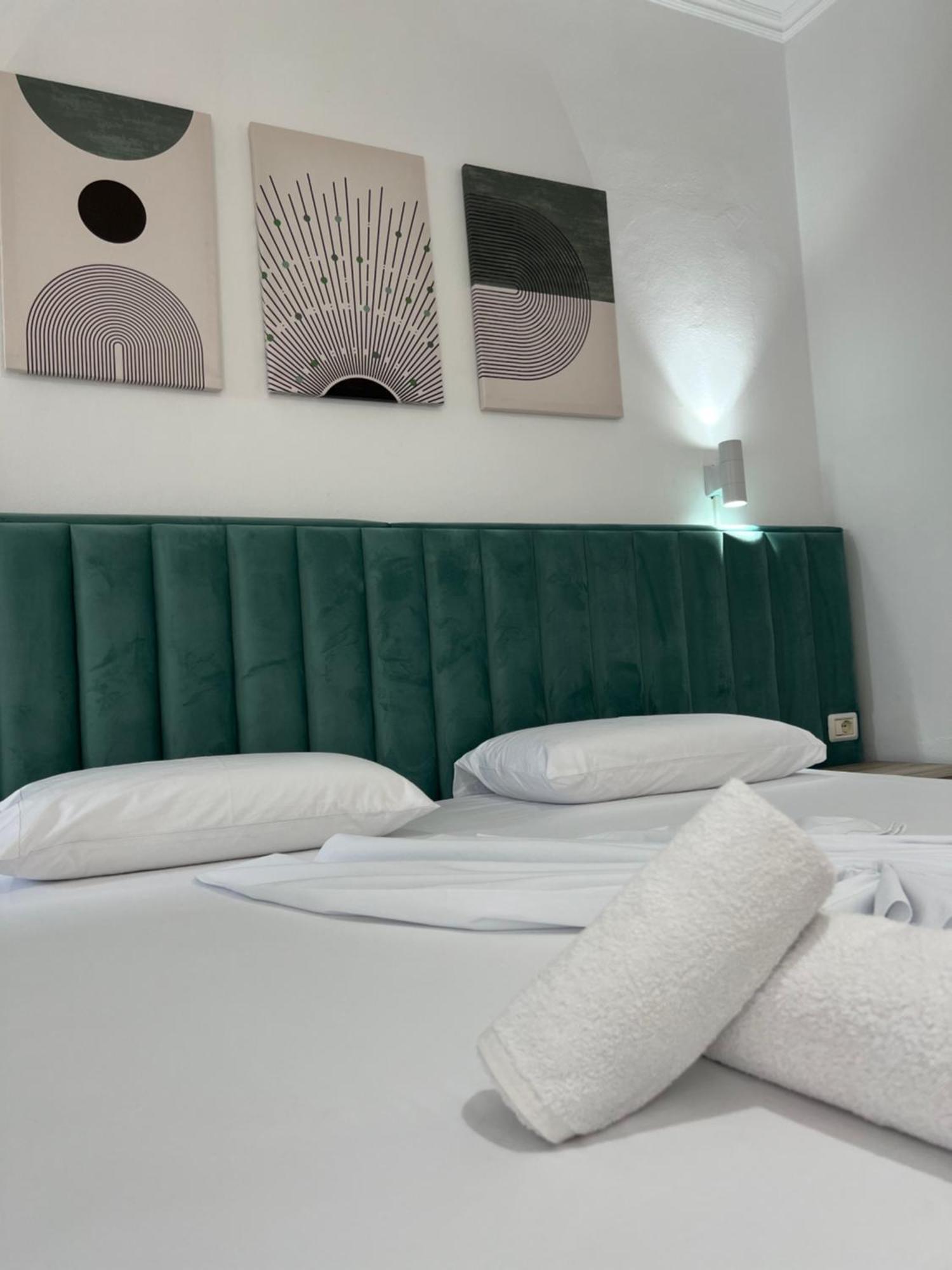 Hotel Floga Shkoder Exterior photo