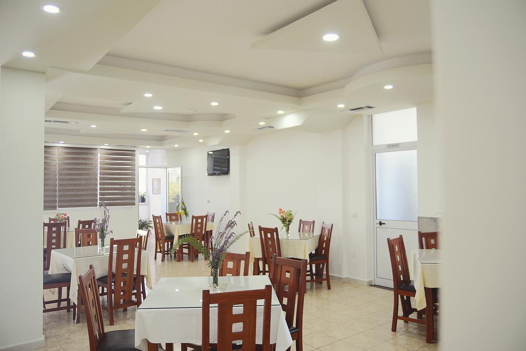 Hotel Floga Shkoder Exterior photo